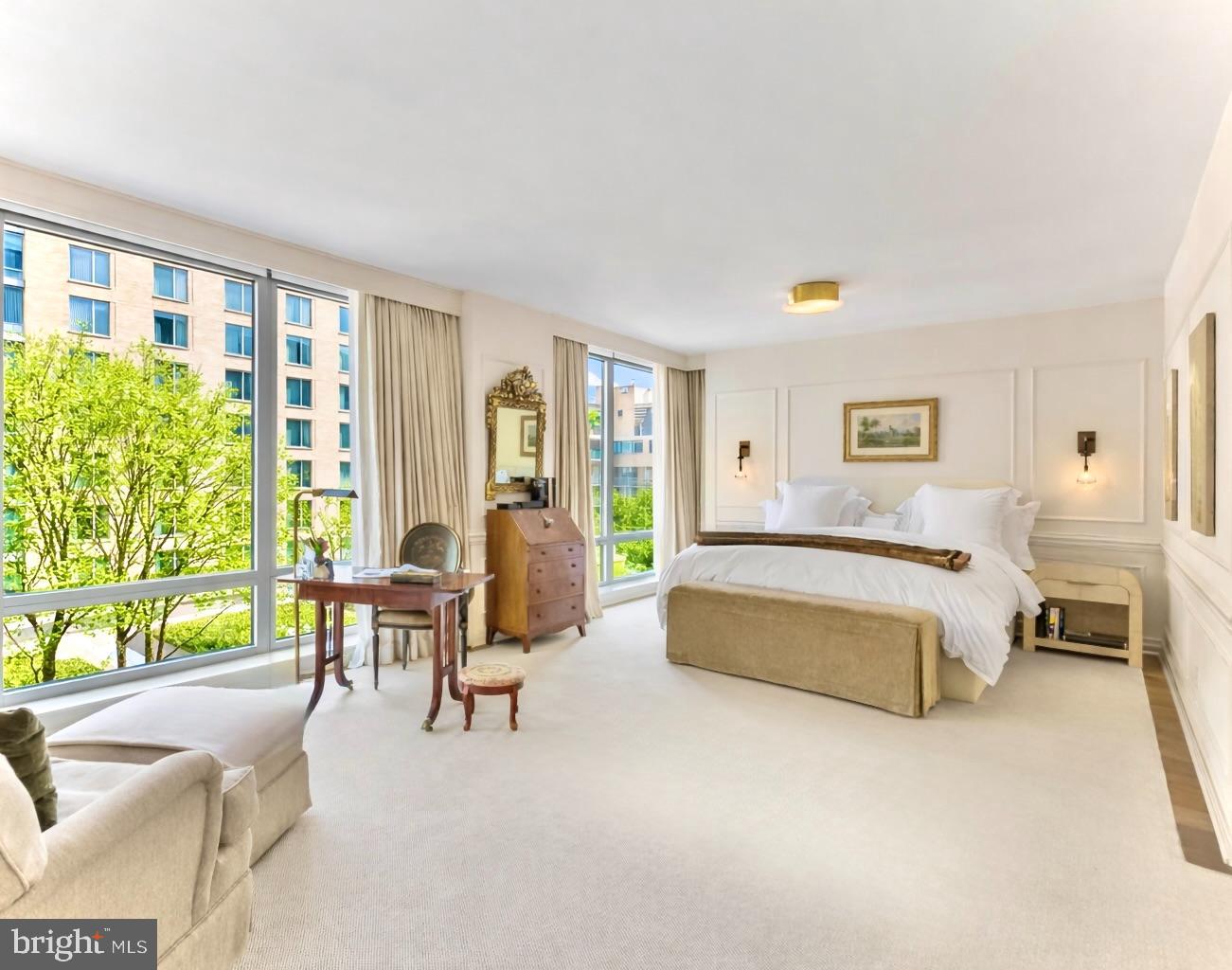 WEST END - Residential