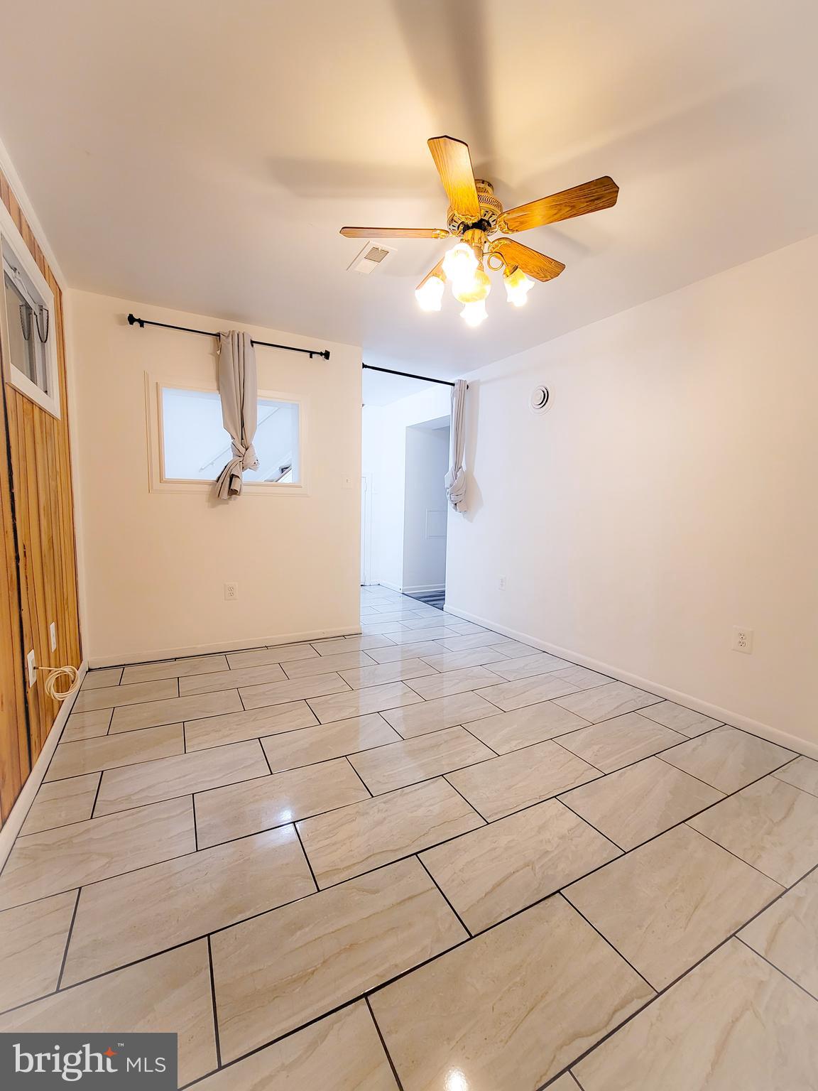 GERMANTOWN PARK - Residential Lease