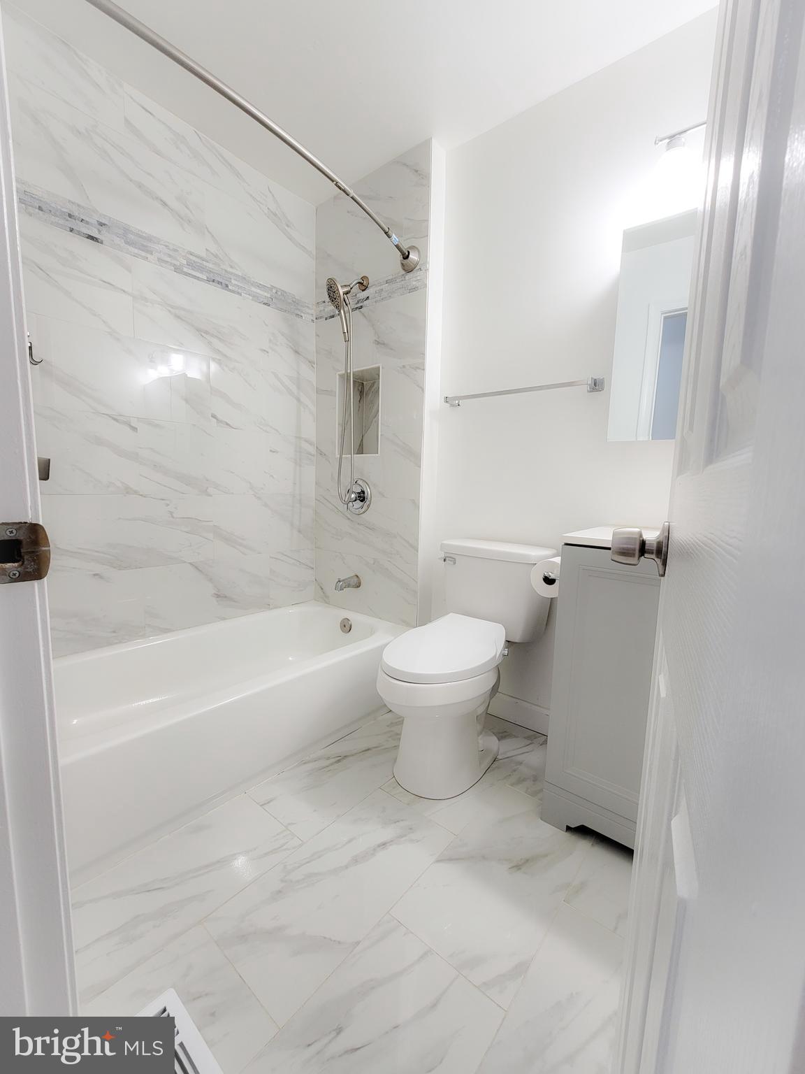 GERMANTOWN PARK - Residential Lease