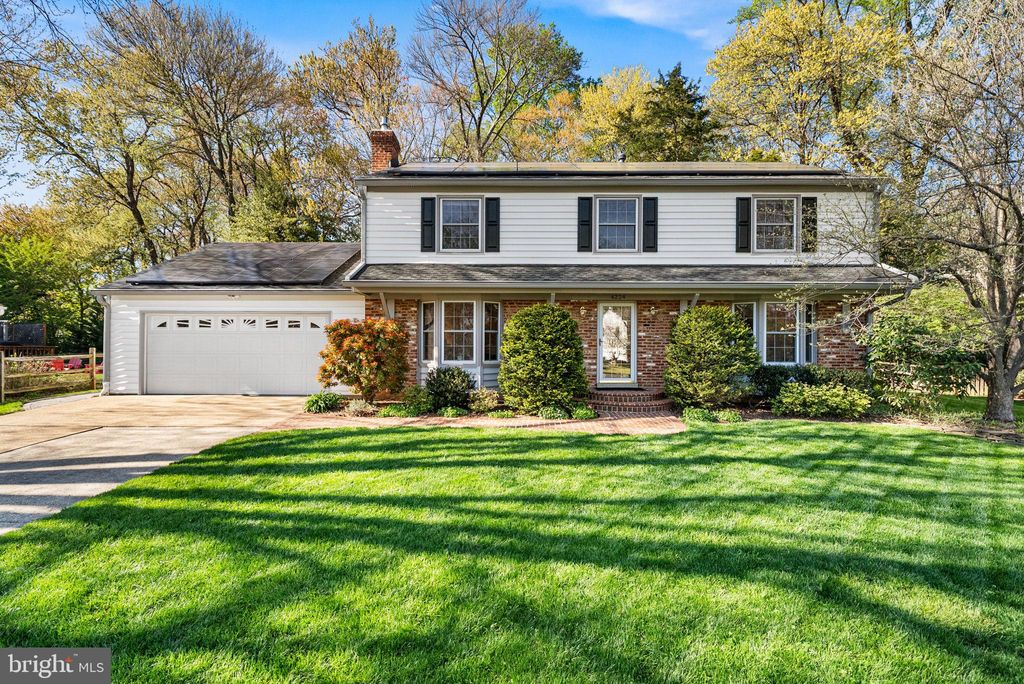 Photo of 4224 Holborn Avenue, ANNANDALE, VA 22003 (MLS # VAFX2300020)