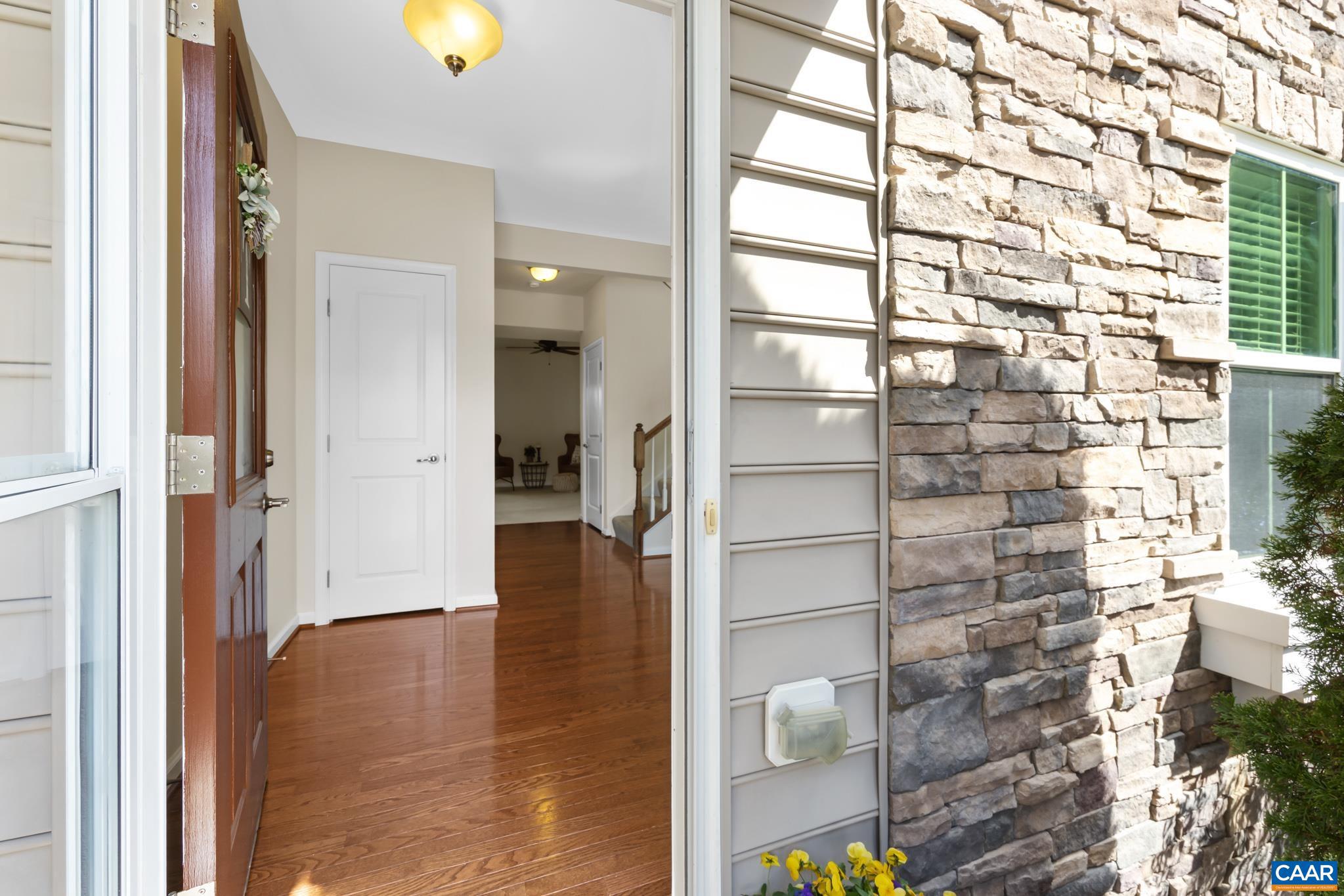 SPRING CREEK - Residential