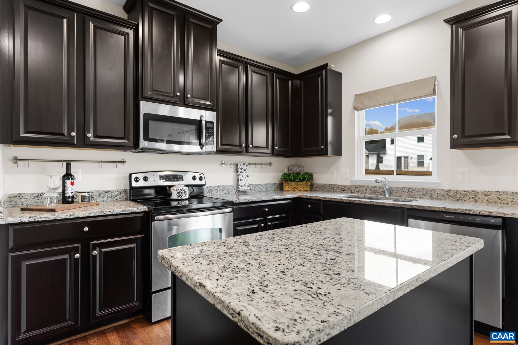 SPRING CREEK - Residential