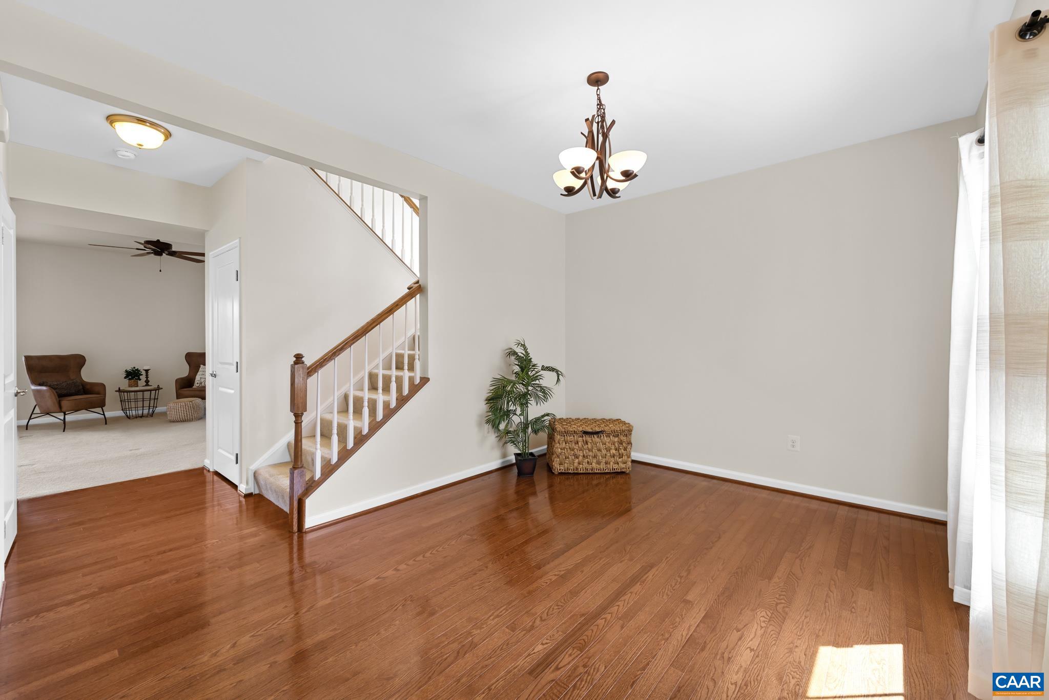 SPRING CREEK - Residential