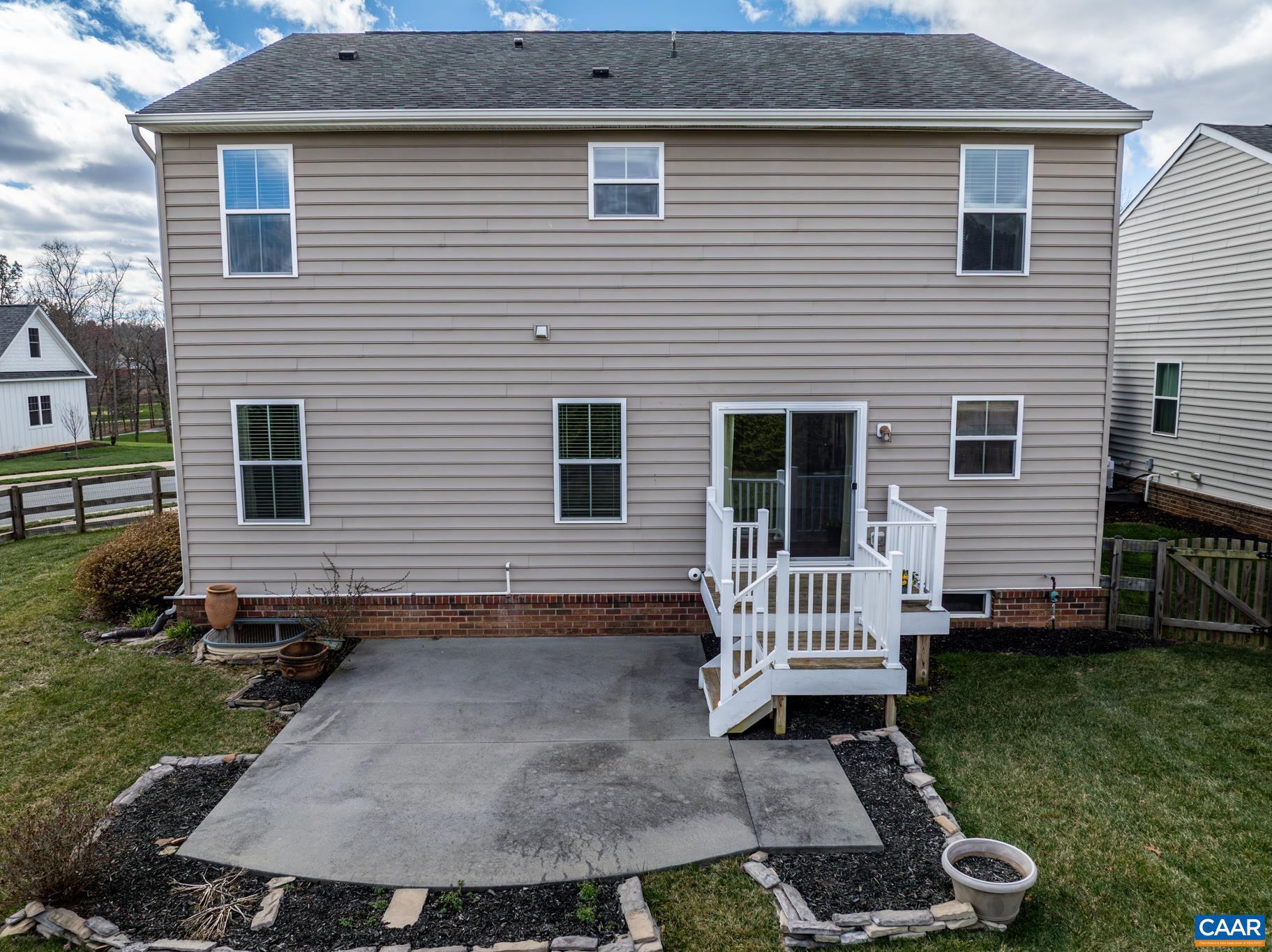 SPRING CREEK - Residential