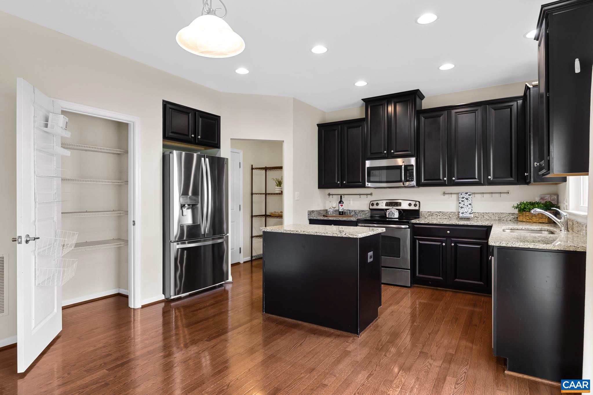 SPRING CREEK - Residential