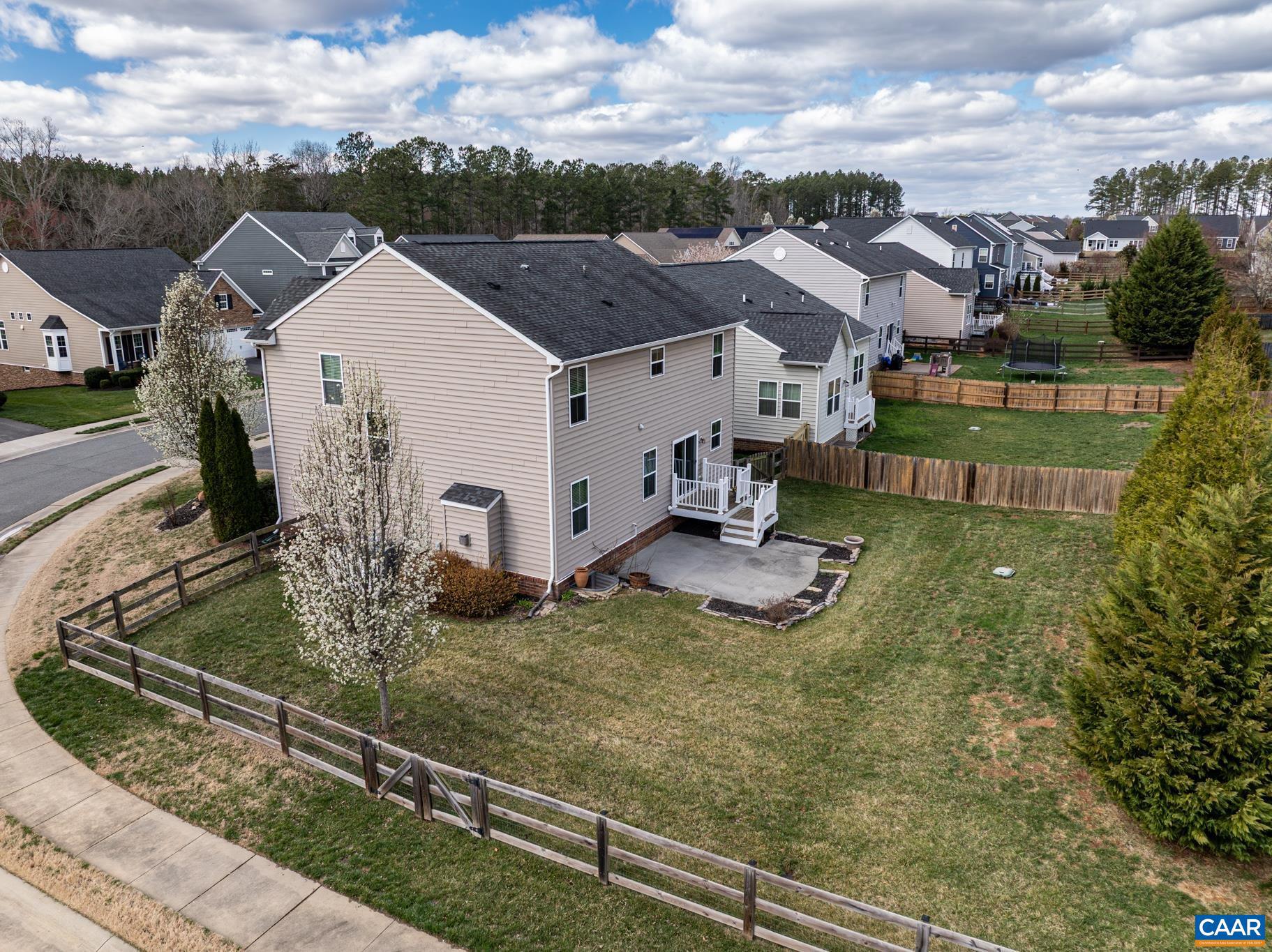 SPRING CREEK - Residential