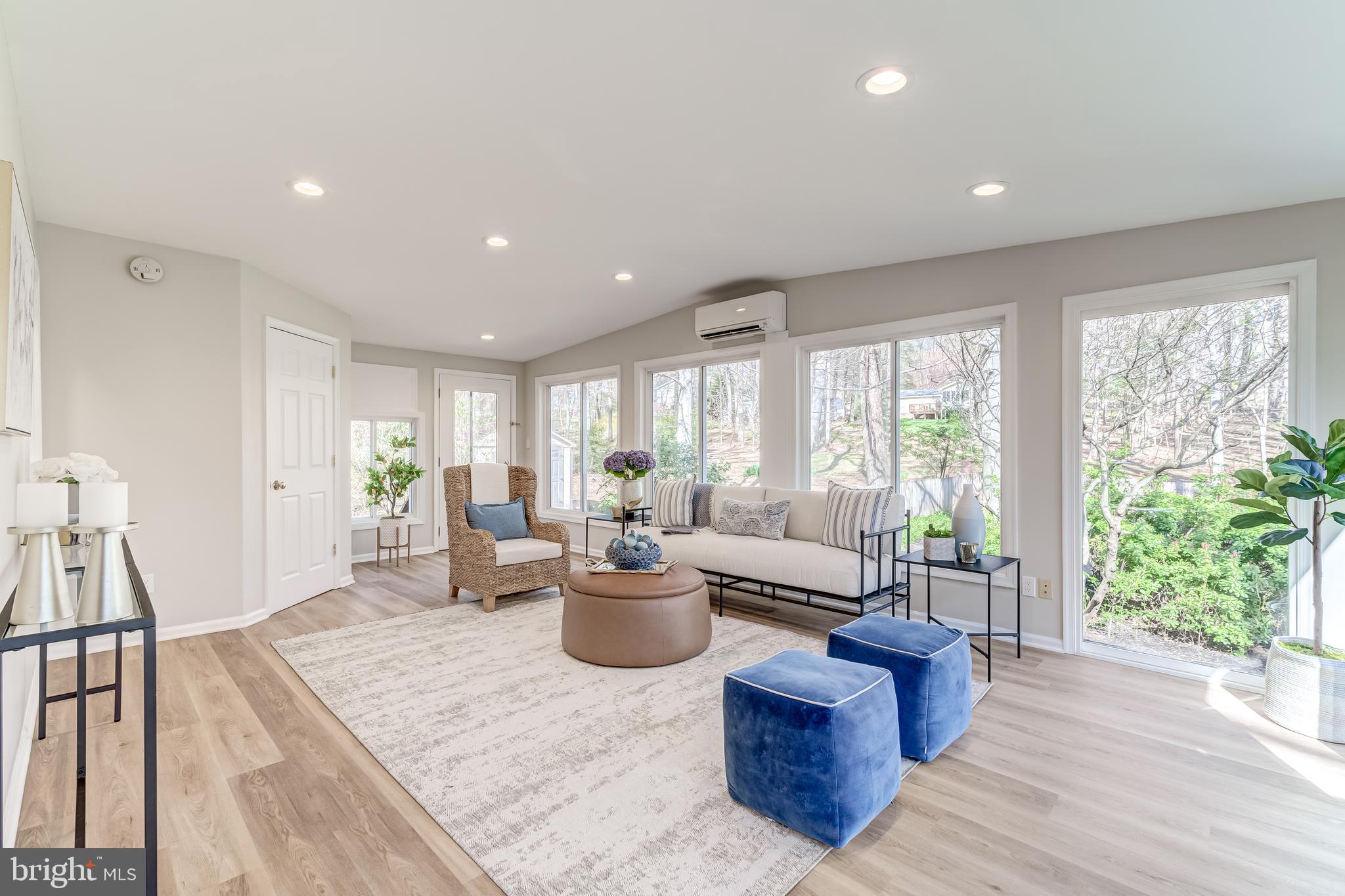 KNOLLWOOD ESTATES - Residential