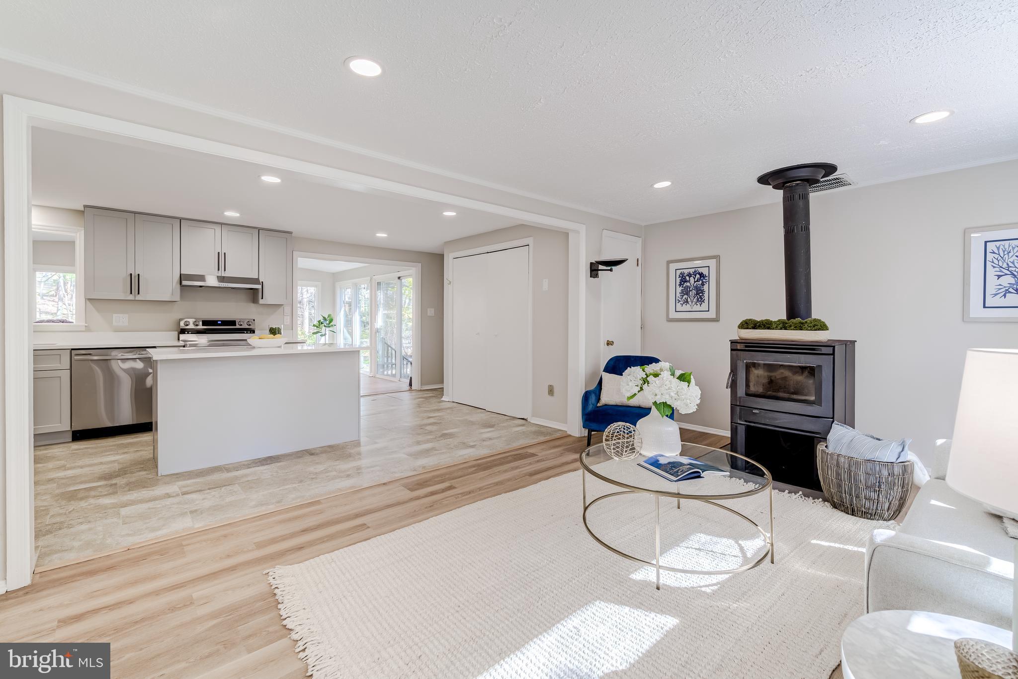 KNOLLWOOD ESTATES - Residential