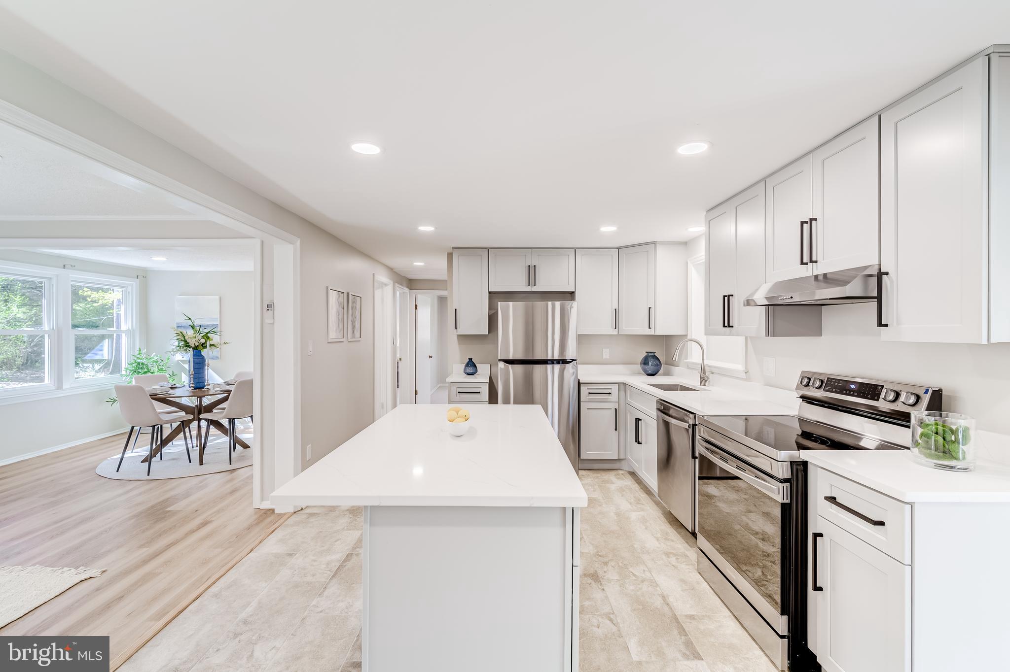 KNOLLWOOD ESTATES - Residential