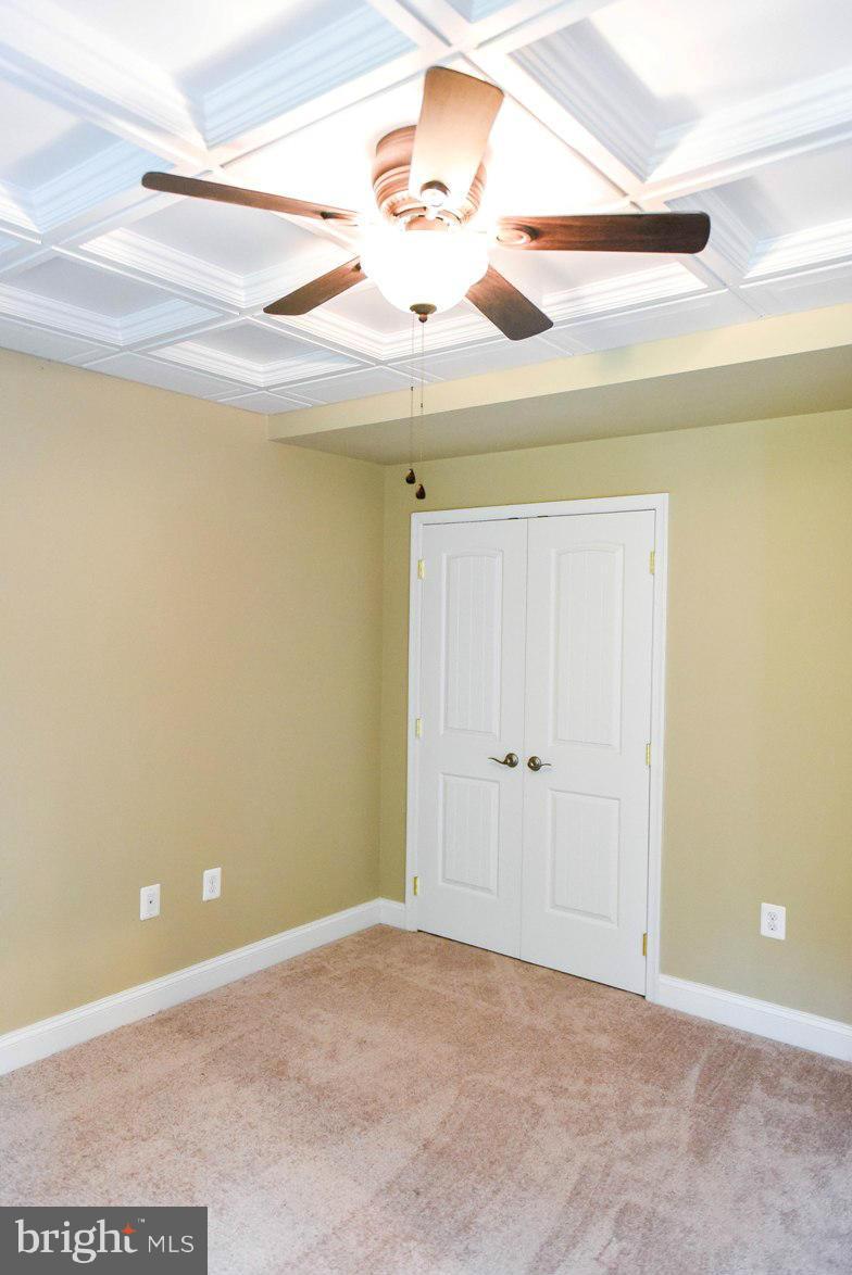 EMERALD HILLS ESTATES - Residential Lease