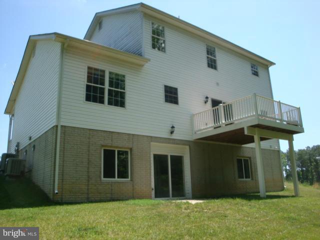 EMERALD HILLS ESTATES - Residential Lease