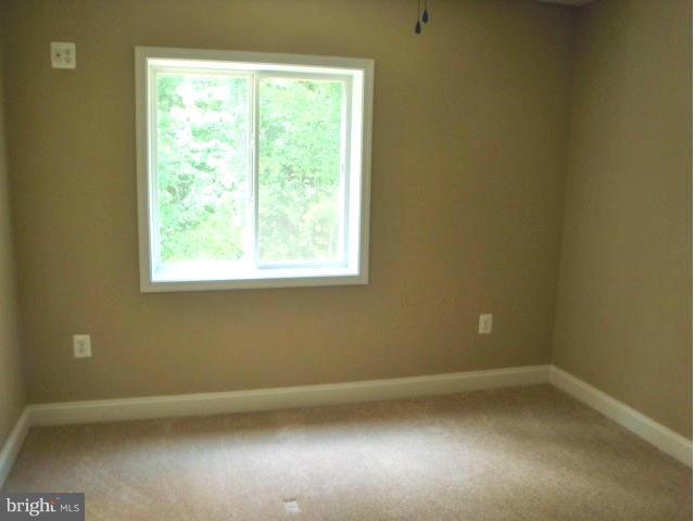 EMERALD HILLS ESTATES - Residential Lease