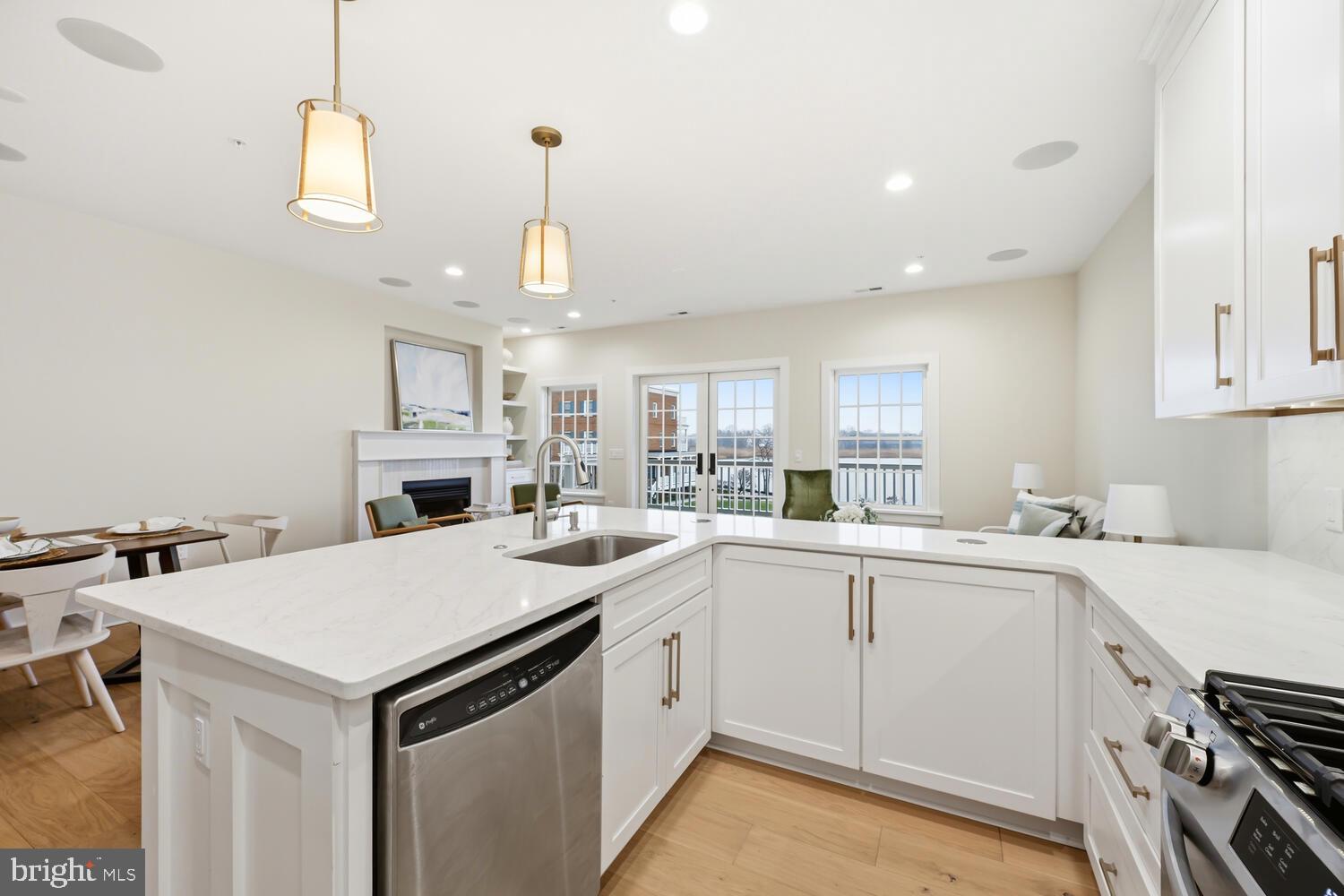 CHESTER RIVER LANDING - Residential