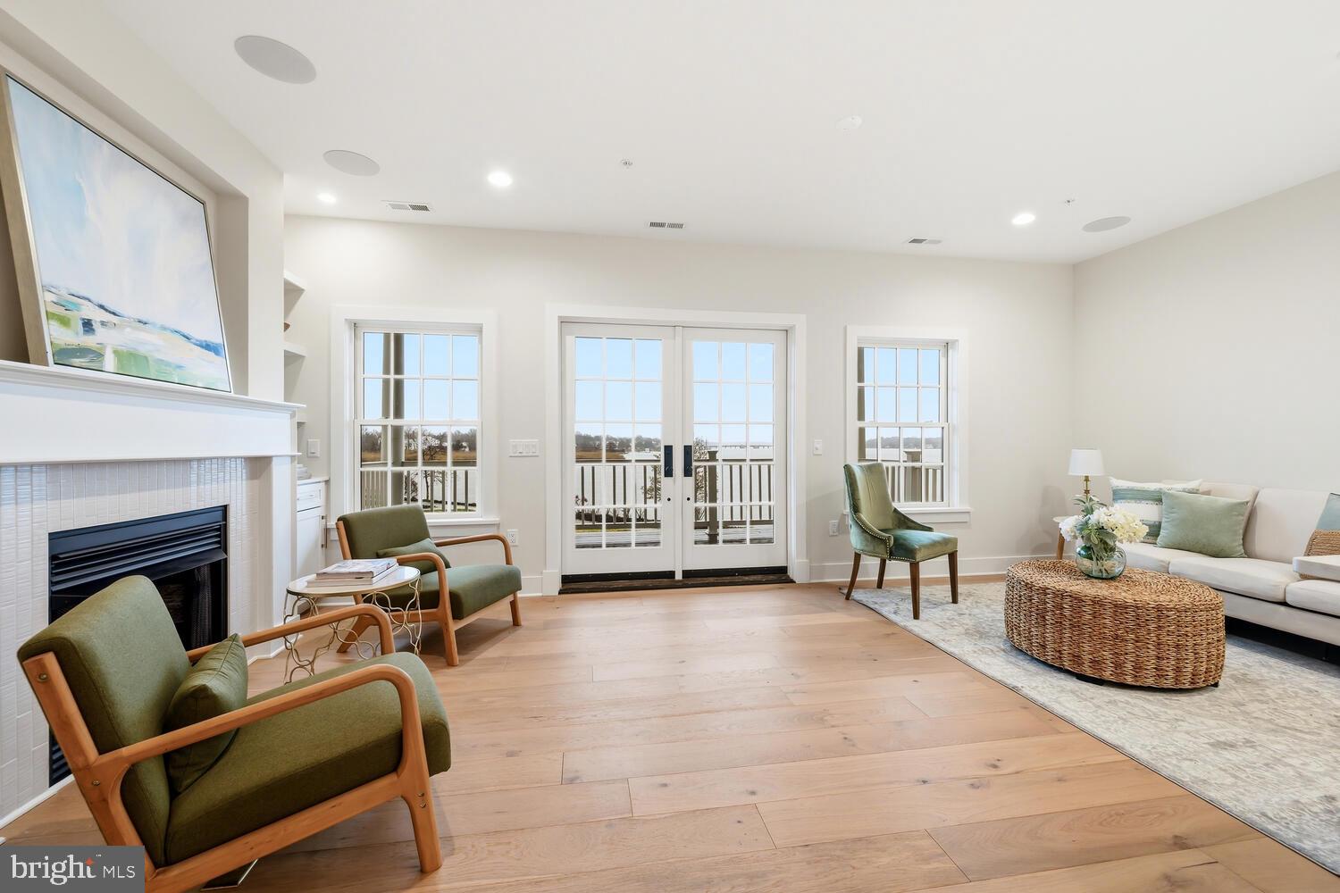 CHESTER RIVER LANDING - Residential