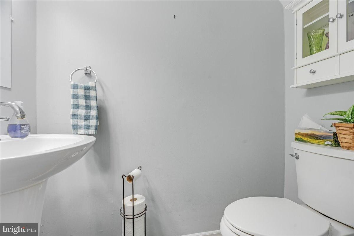 STONEGATE VILLAGE - Residential