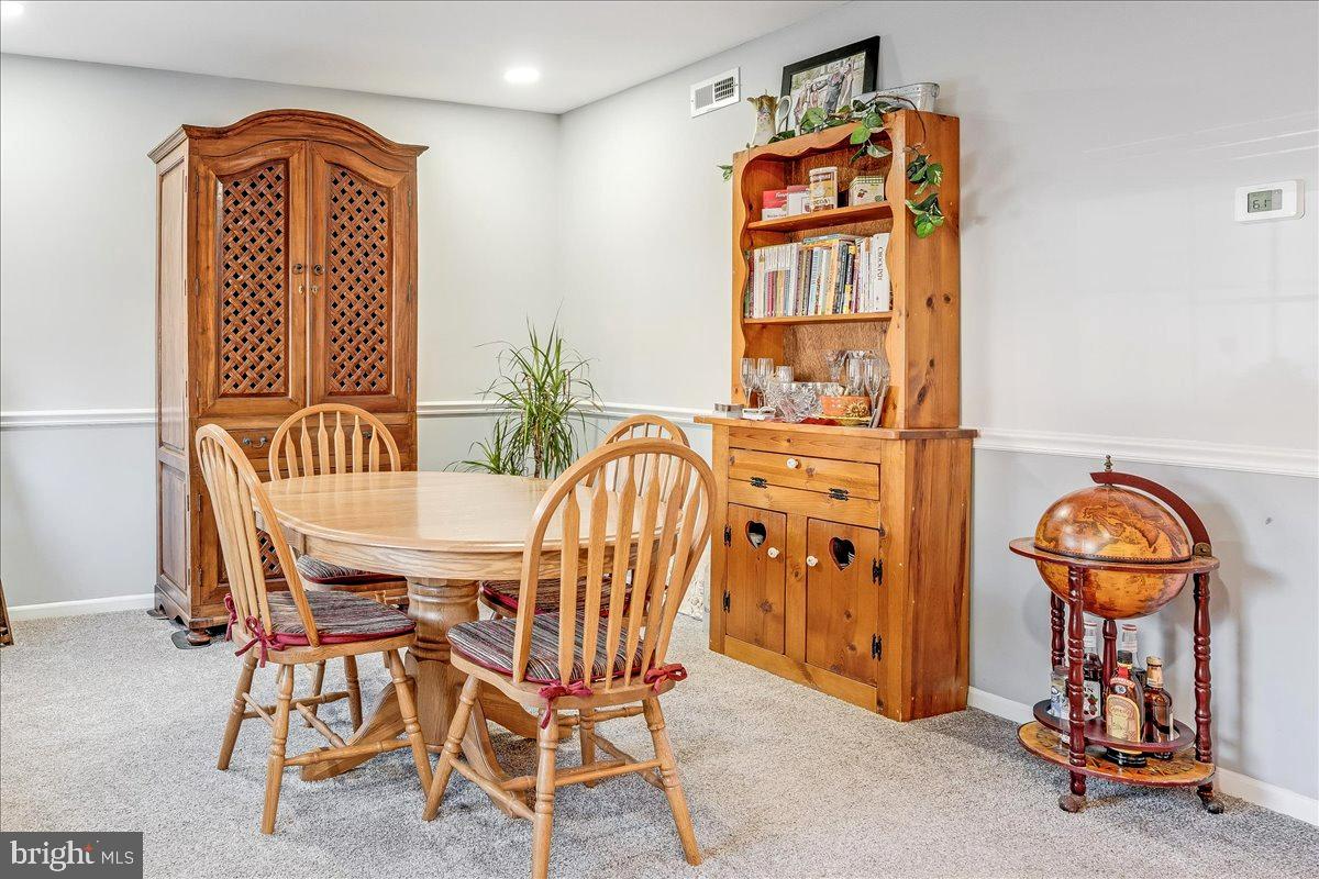 STONEGATE VILLAGE - Residential