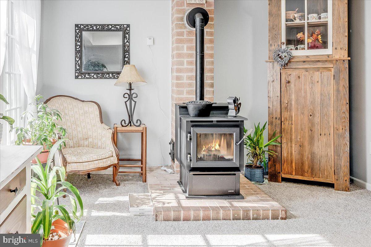 STONEGATE VILLAGE - Residential