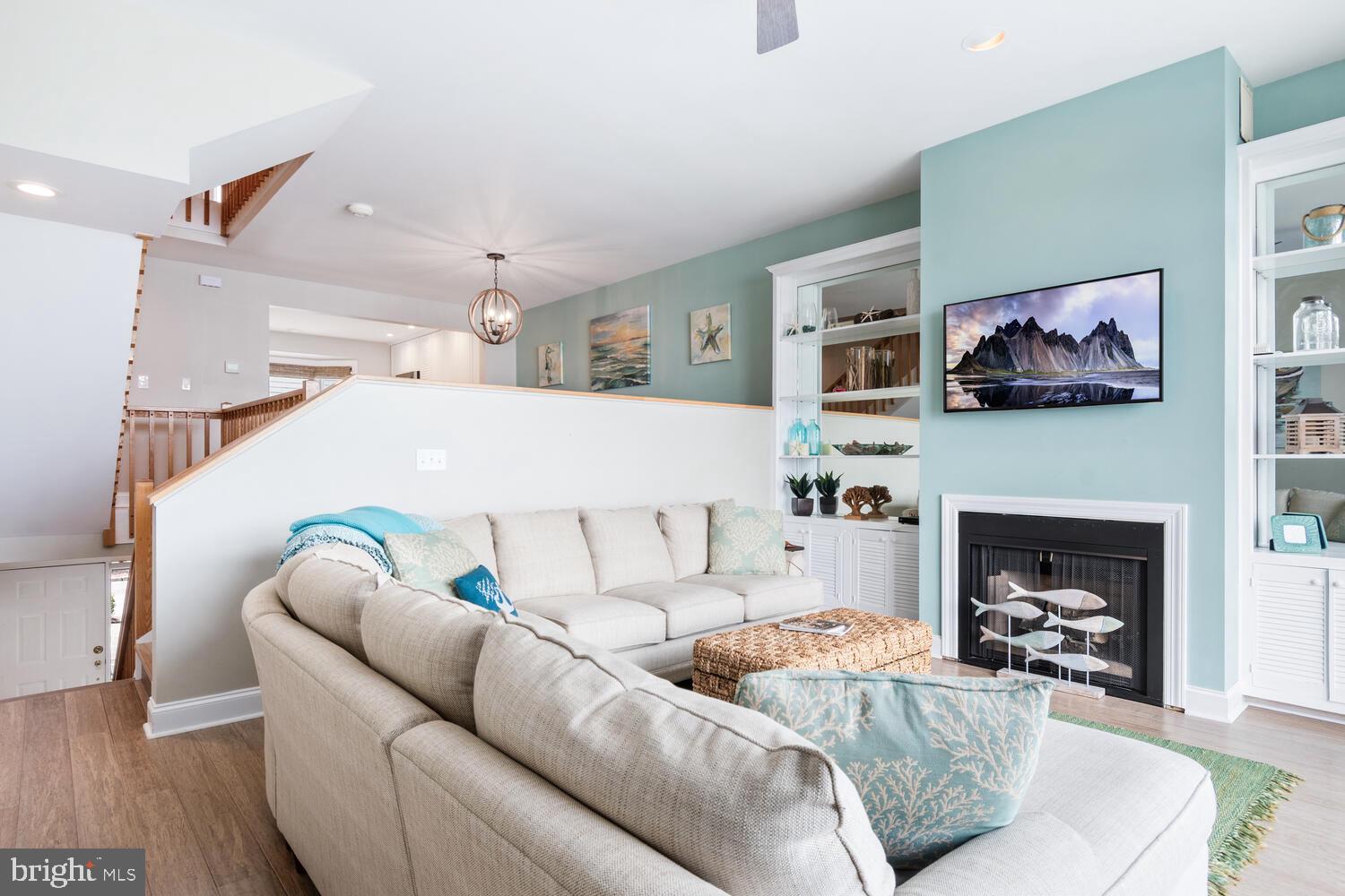 CAMBRIDGE LANDING - Residential