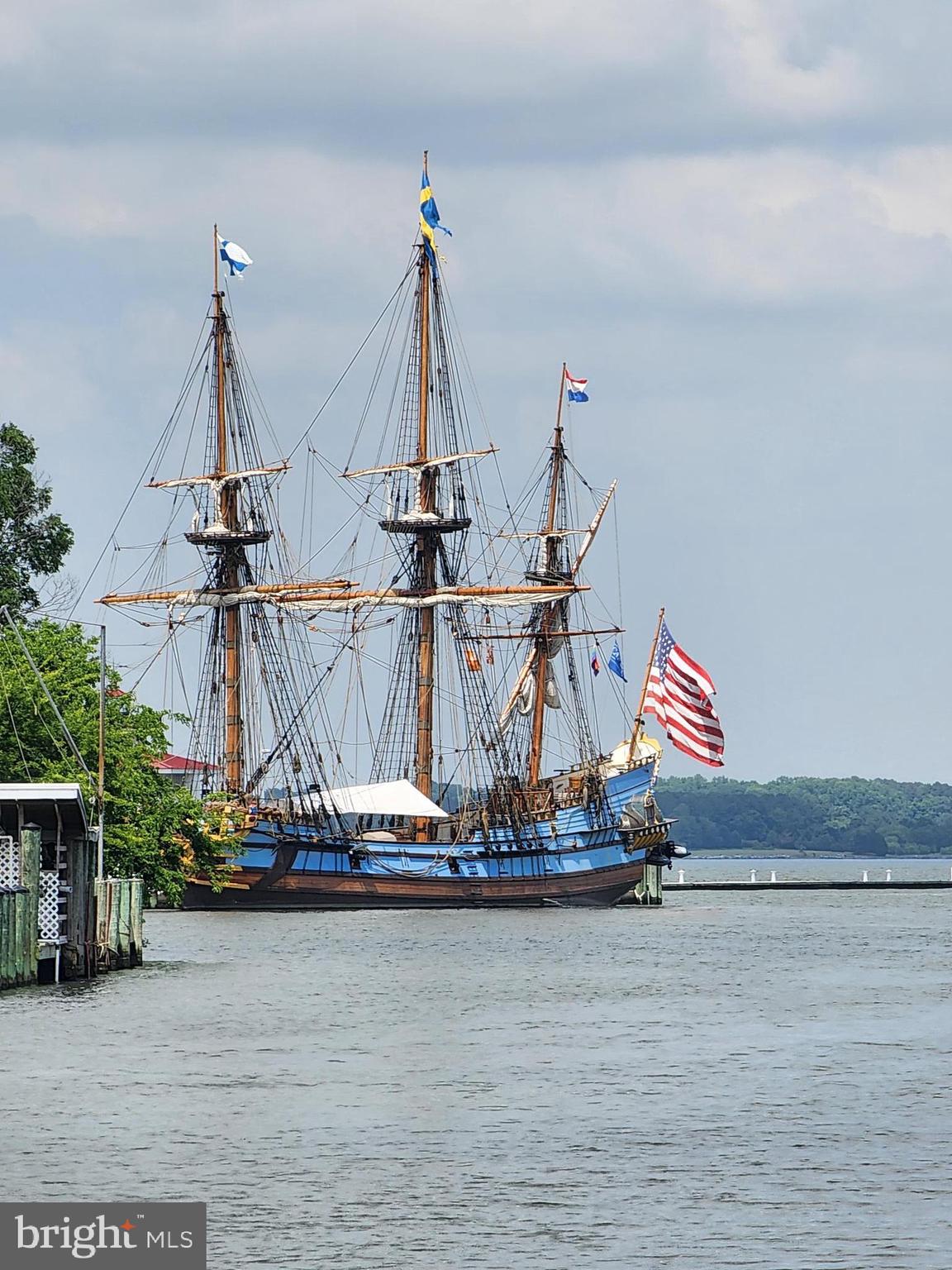 CAMBRIDGE LANDING - Residential