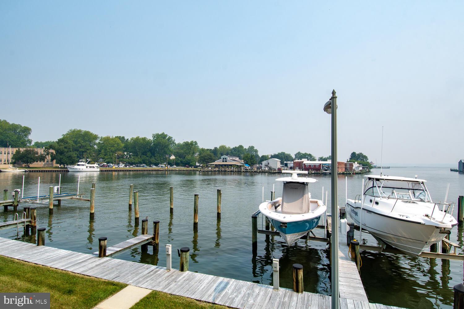 CAMBRIDGE LANDING - Residential