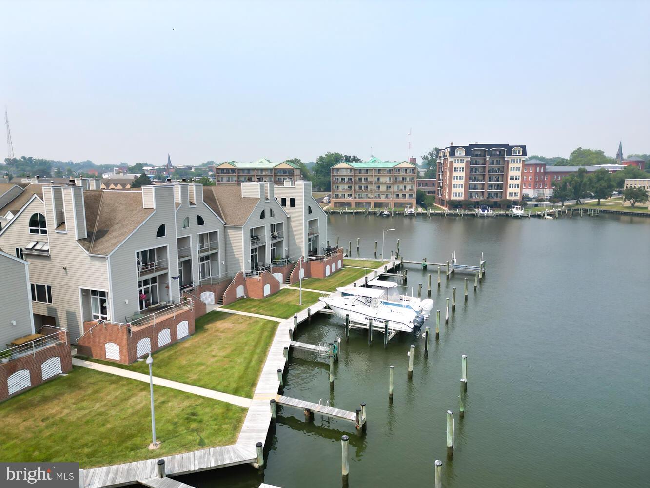CAMBRIDGE LANDING - Residential