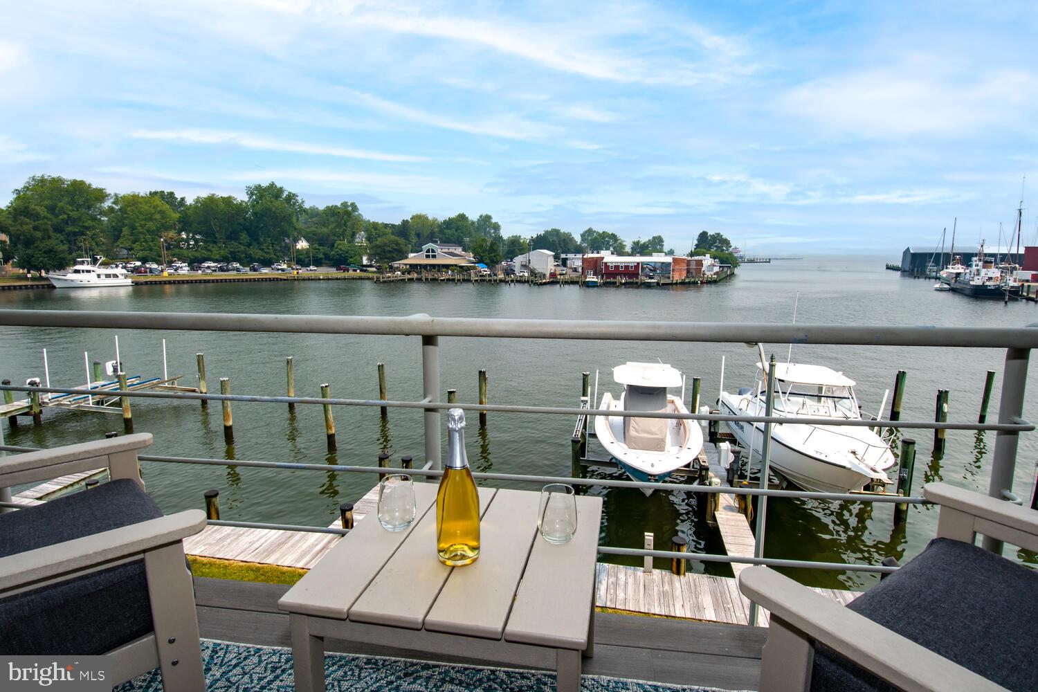 CAMBRIDGE LANDING - Residential