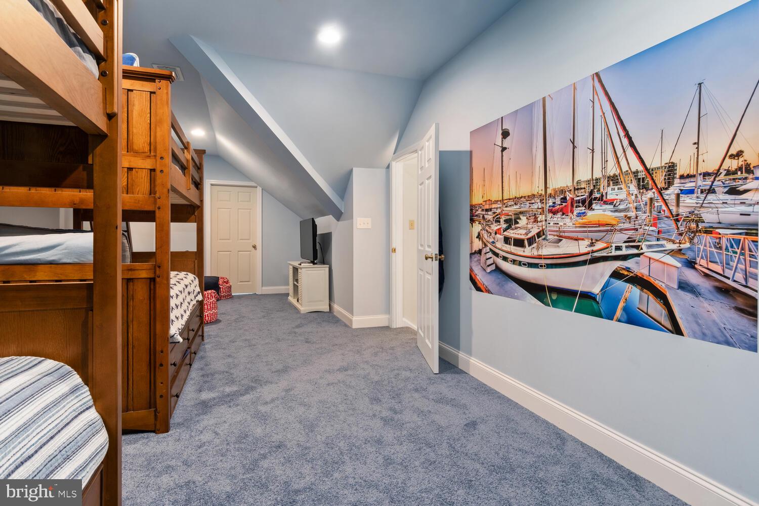 CAMBRIDGE LANDING - Residential