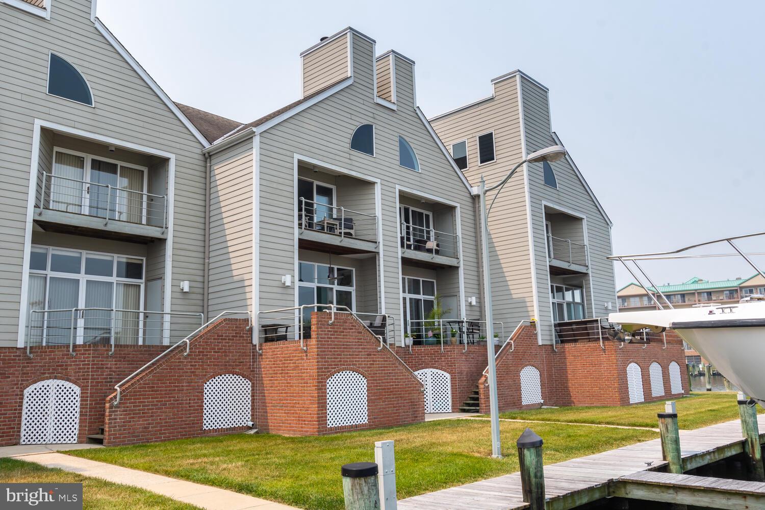 CAMBRIDGE LANDING - Residential