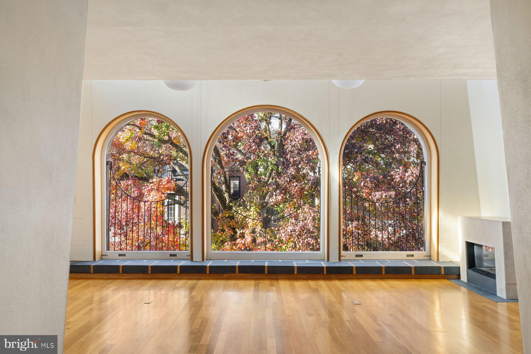 RITTENHOUSE SQUARE - Residential Income