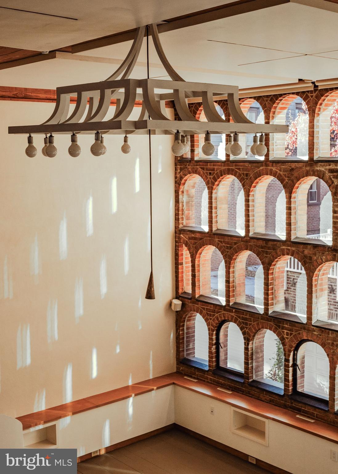 RITTENHOUSE SQUARE - Residential Income