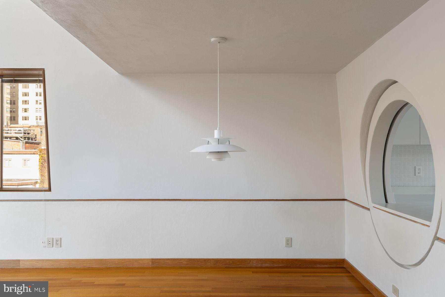 RITTENHOUSE SQUARE - Residential Income