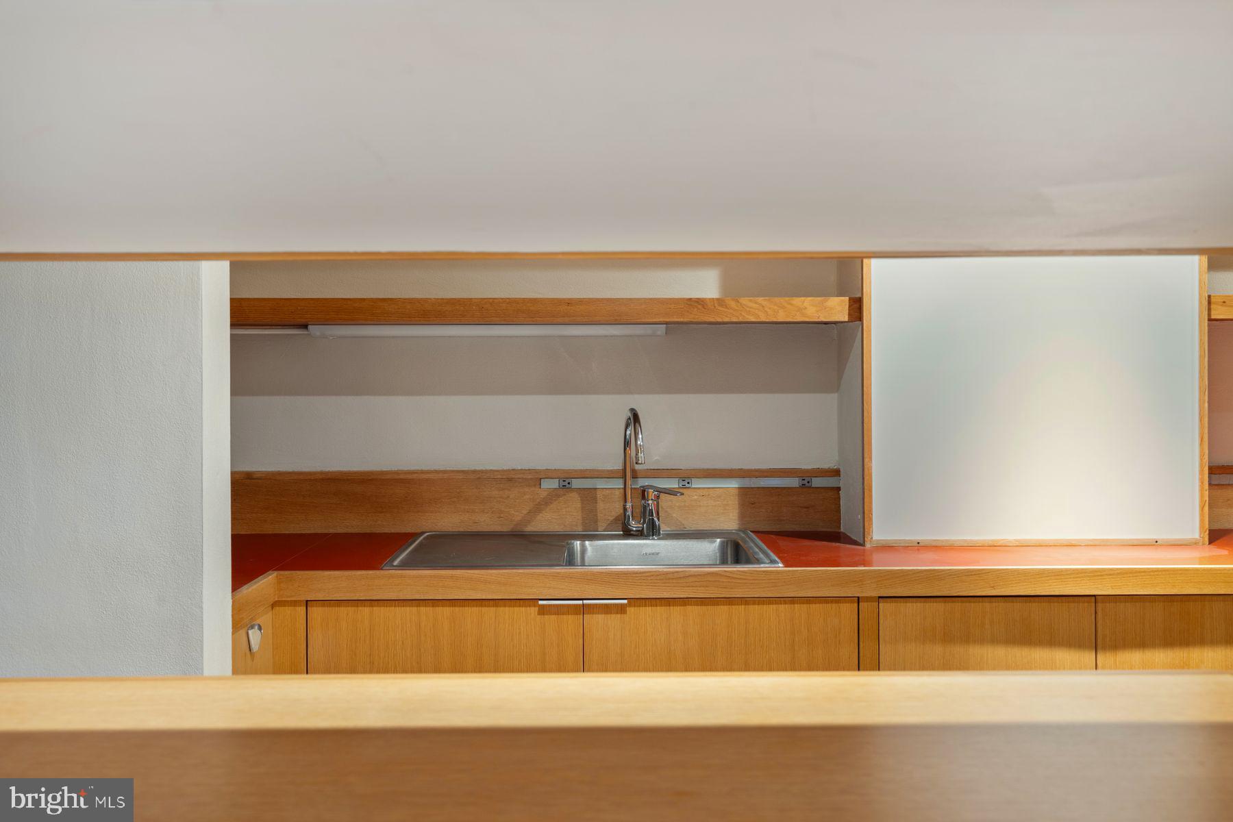 RITTENHOUSE SQUARE - Residential Income