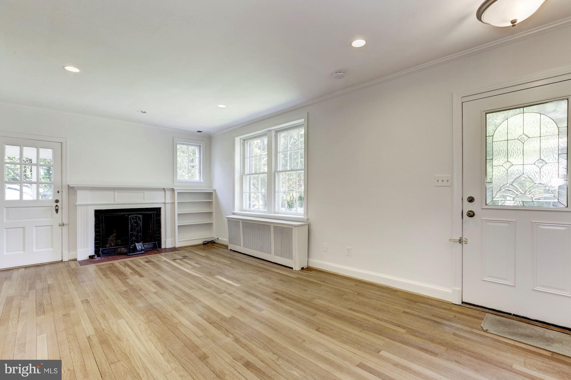 CHEVY CHASE - Residential Lease