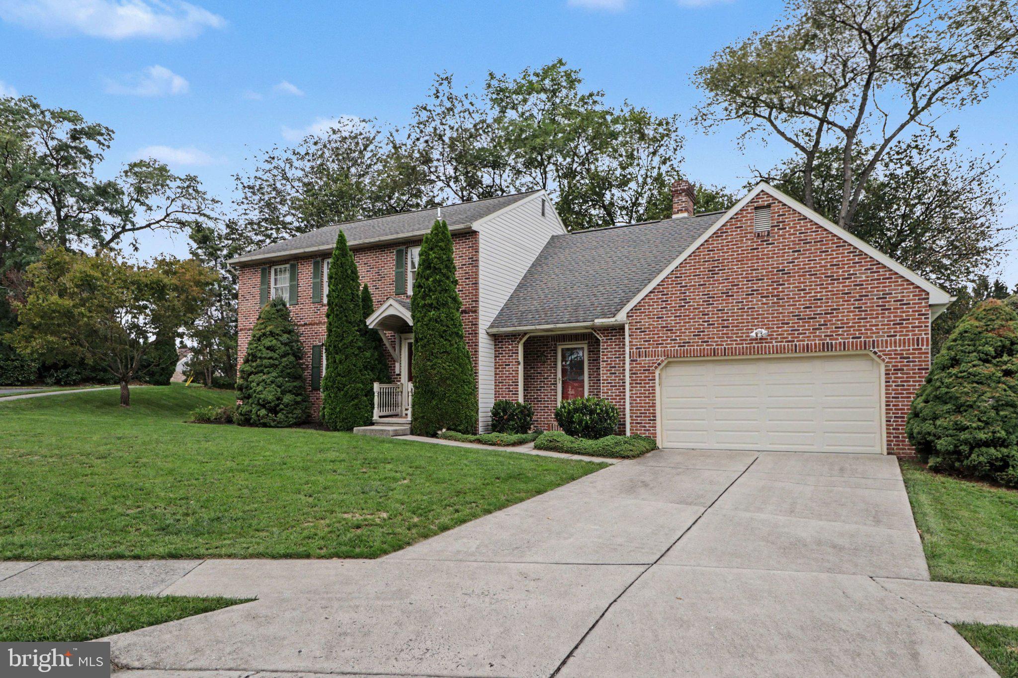 28 PADDOCK LANE