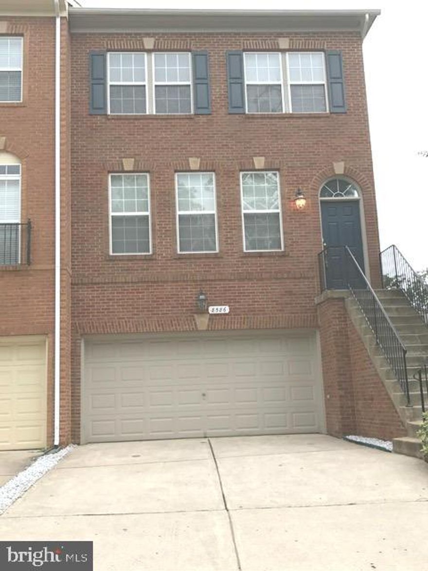 Open House 4/13 from 2:00 pm - 4:00 pm. Beautiful renovation 3 bedrooms, 3.5 bath, fully finished 3 level end unit townhouse. Large dining & living room, hardwood floor, sunny kitchen/ breakfast area, ceiling fans, spacious master bedroom/vaulted ceiling! Walk-in closet & full bath! Walk-out basement and deck. Convenient location, close to shopping and schools! No Pets.