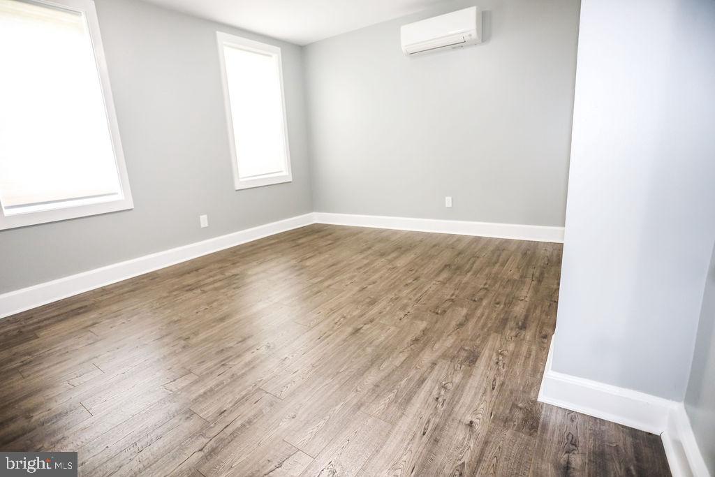 TANTALLON HILLS - Residential