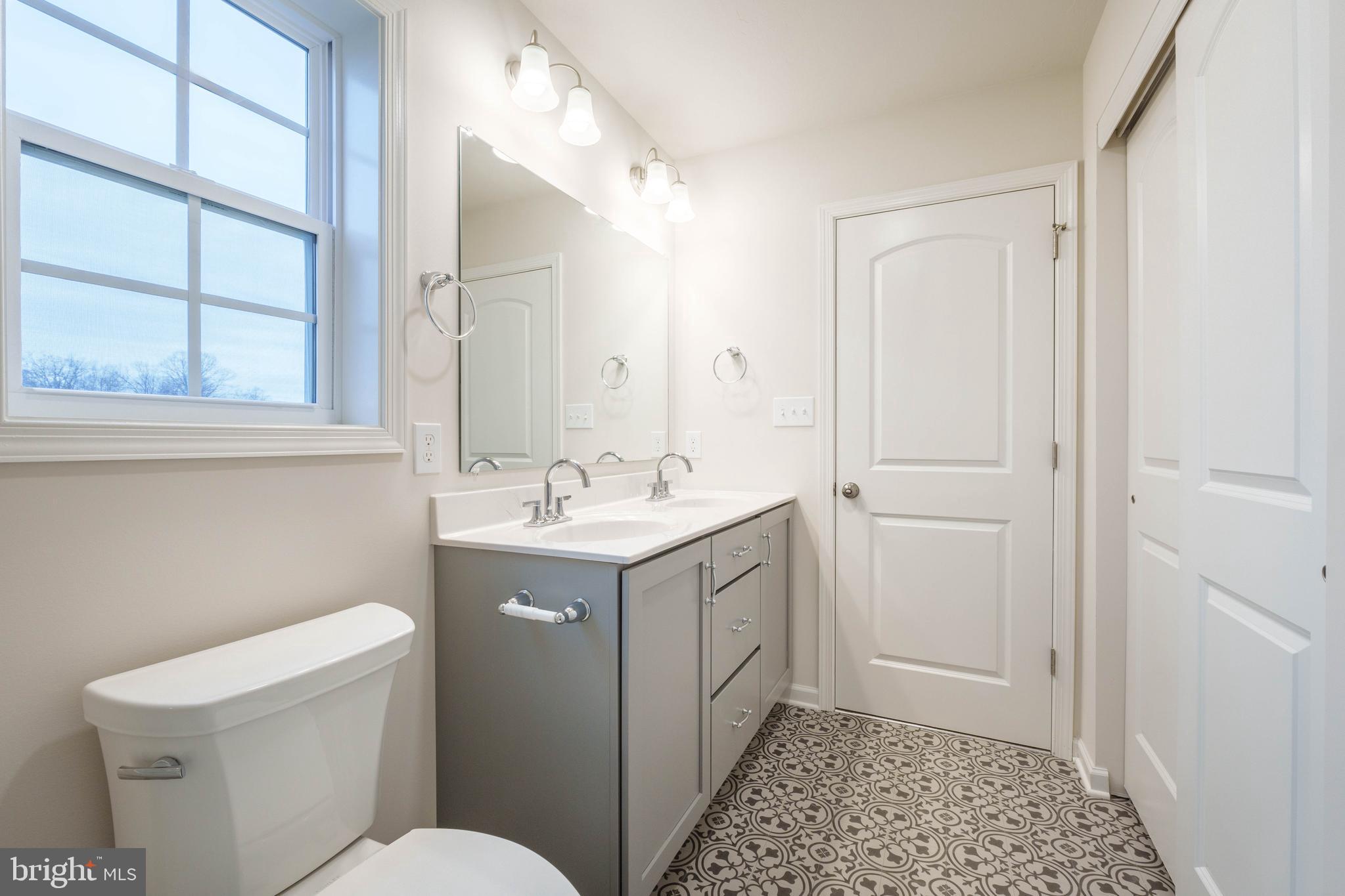 APPLEVIEW ESTATES - Residential