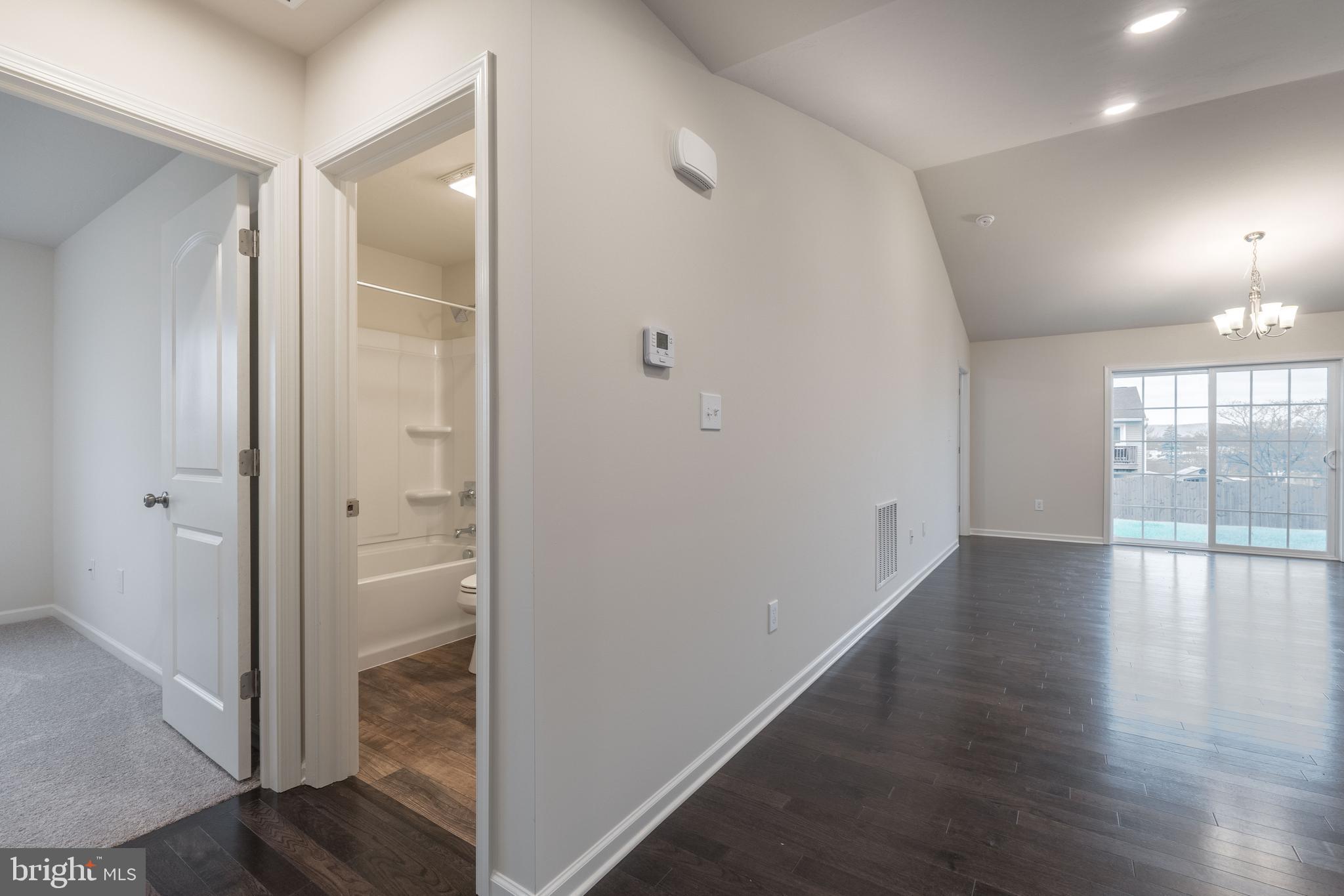 APPLEVIEW ESTATES - Residential