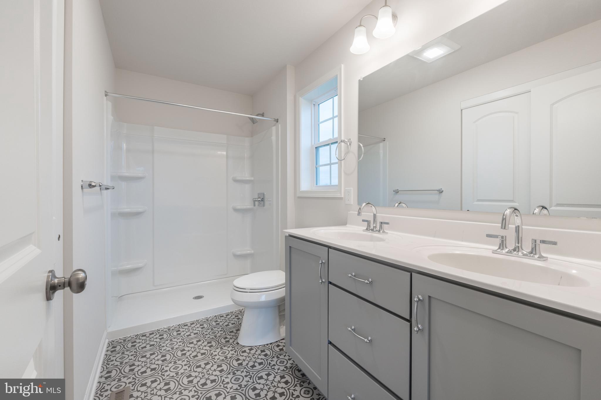 APPLEVIEW ESTATES - Residential