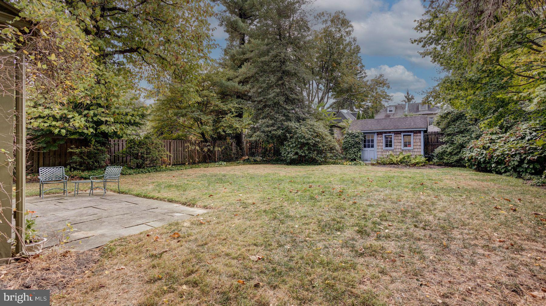 CHESTNUT HILL - Residential