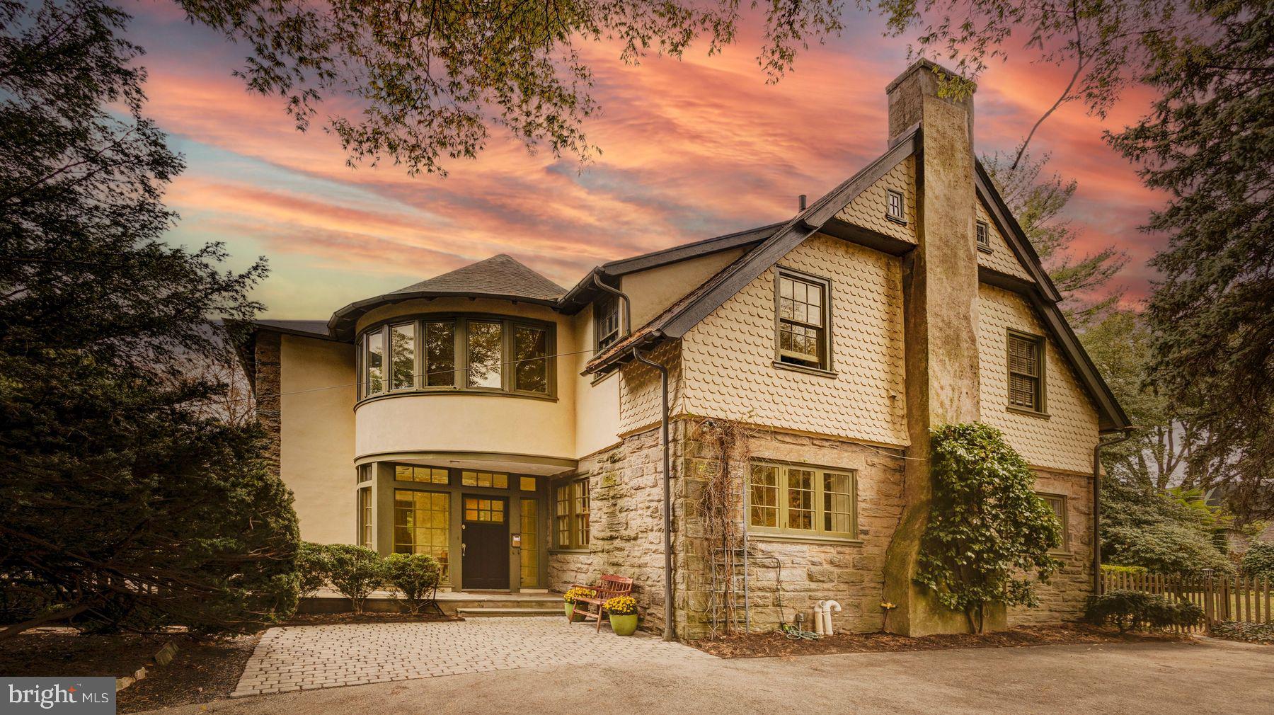 CHESTNUT HILL - Residential