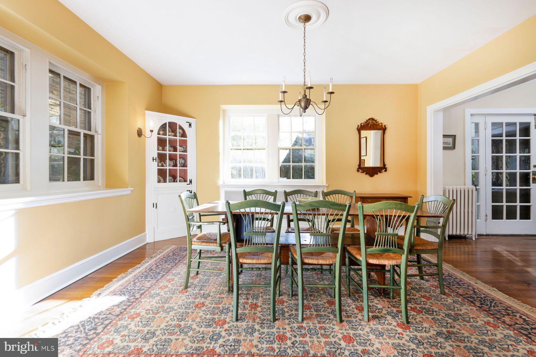 CHESTNUT HILL - Residential