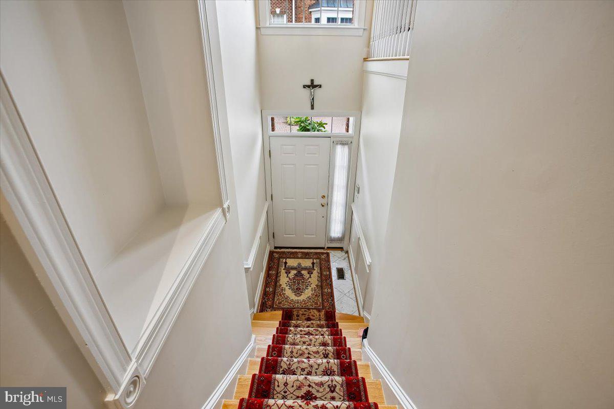 1309 MCLEAN CREST COURT