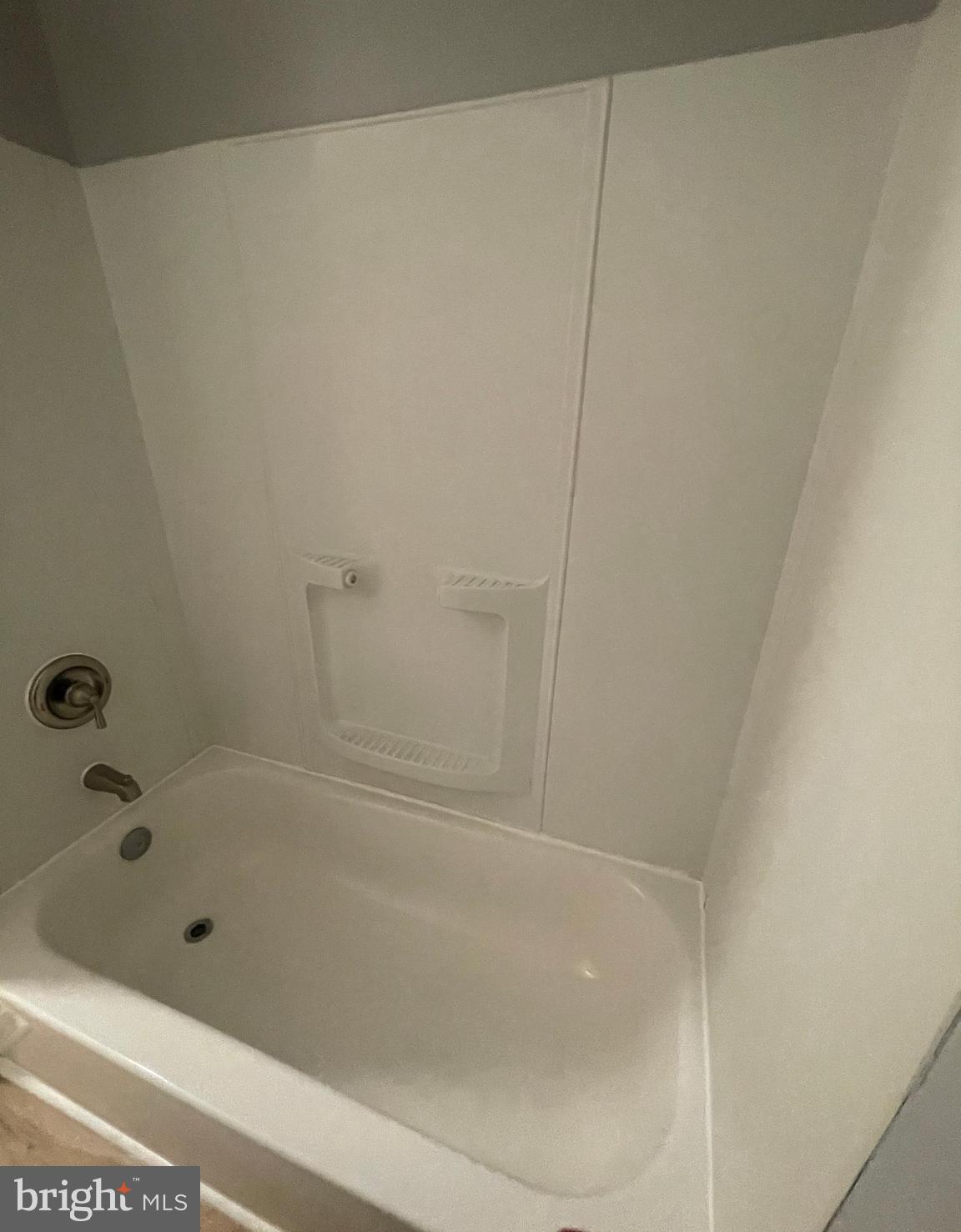 ELLWOOD PARK - Residential