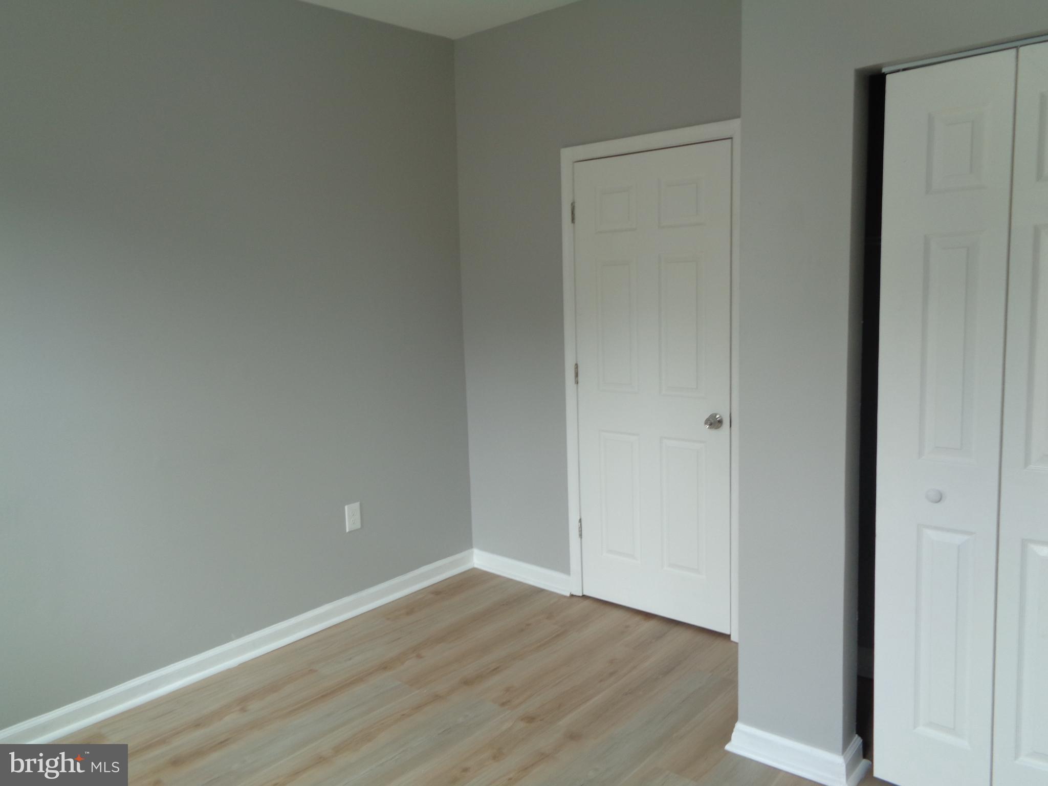 ELLWOOD PARK - Residential