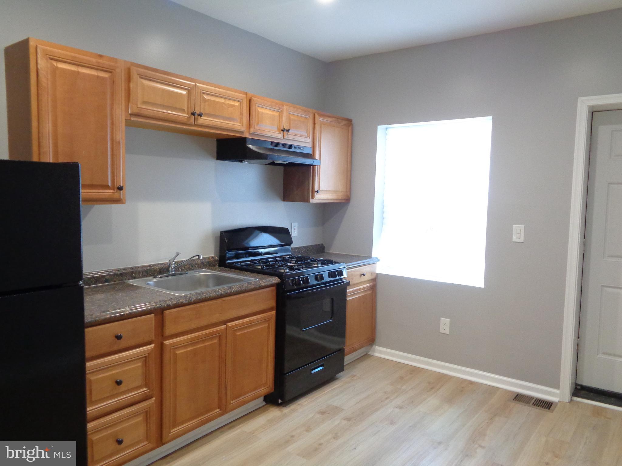 ELLWOOD PARK - Residential