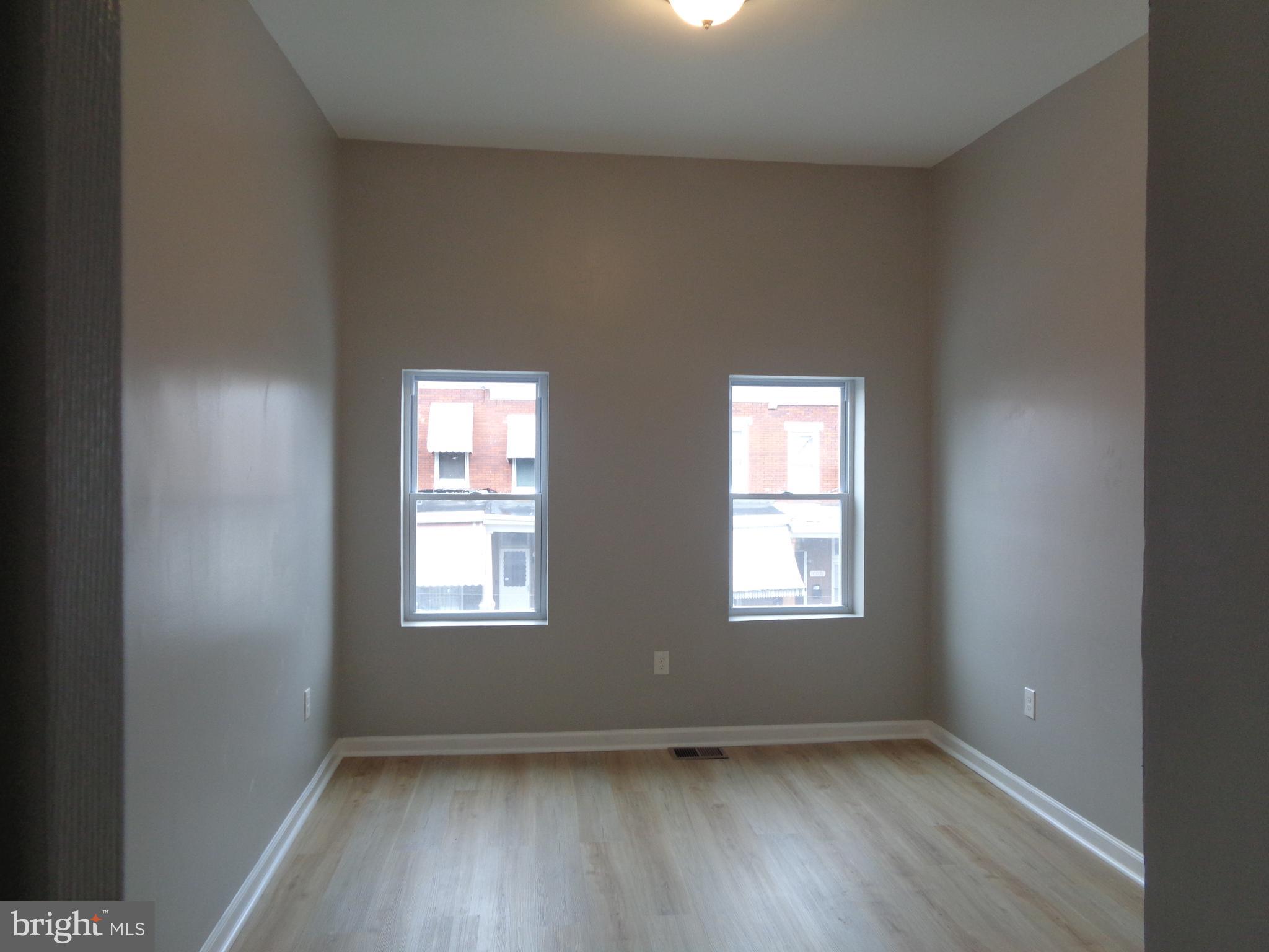 ELLWOOD PARK - Residential