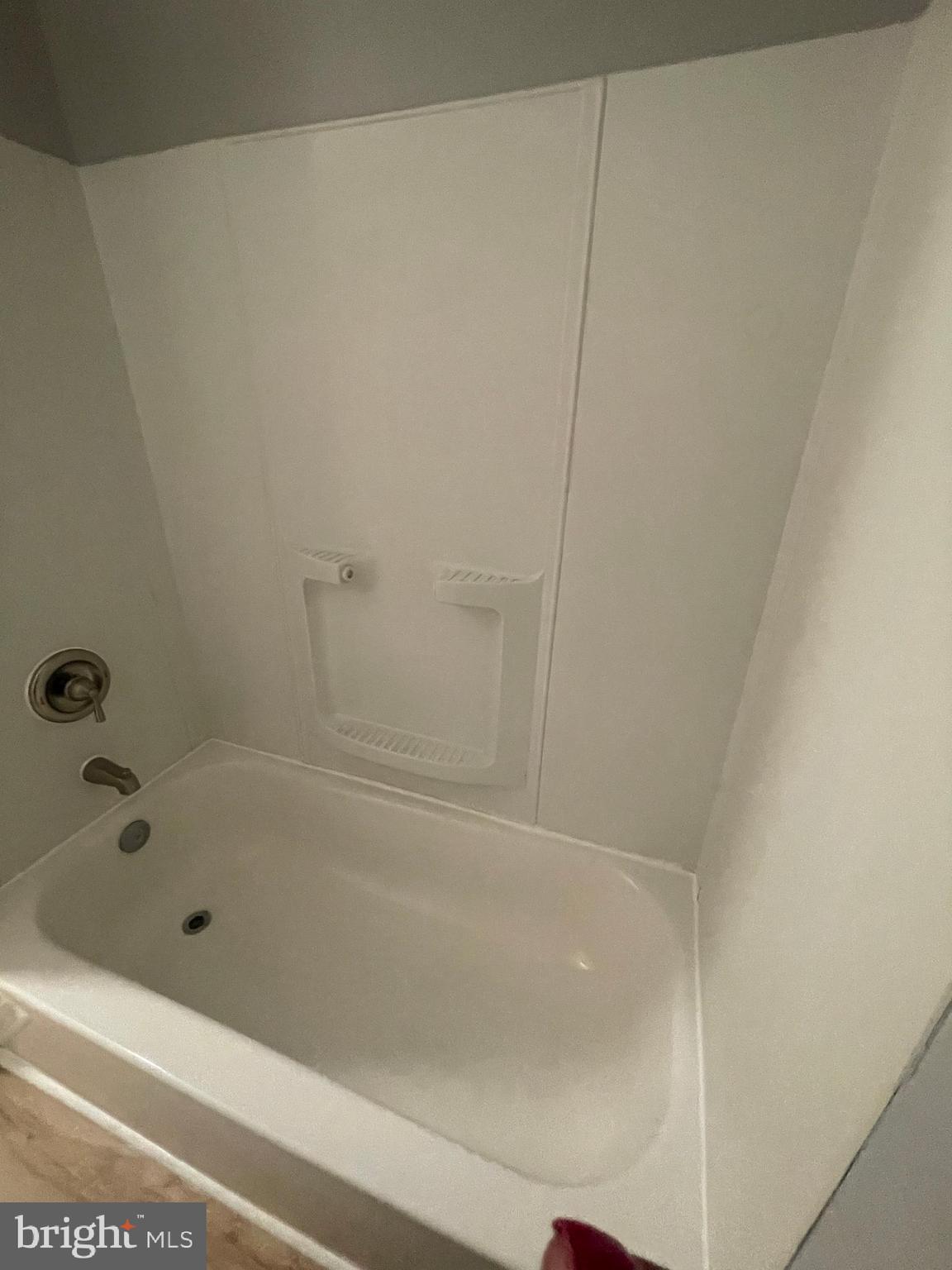 ELLWOOD PARK - Residential