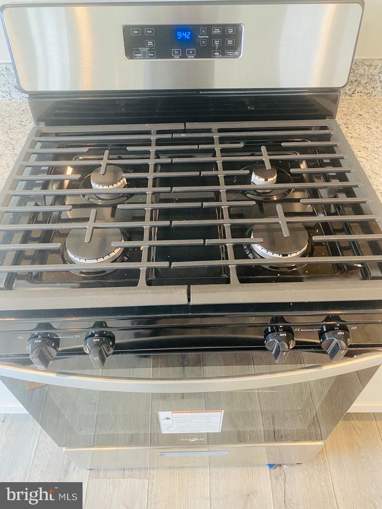 VALLEY VIEW - Residential Lease