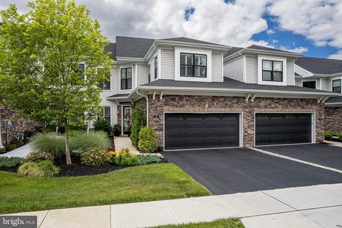 44 BIRDIE WAY LAWRENCE NJ 08648